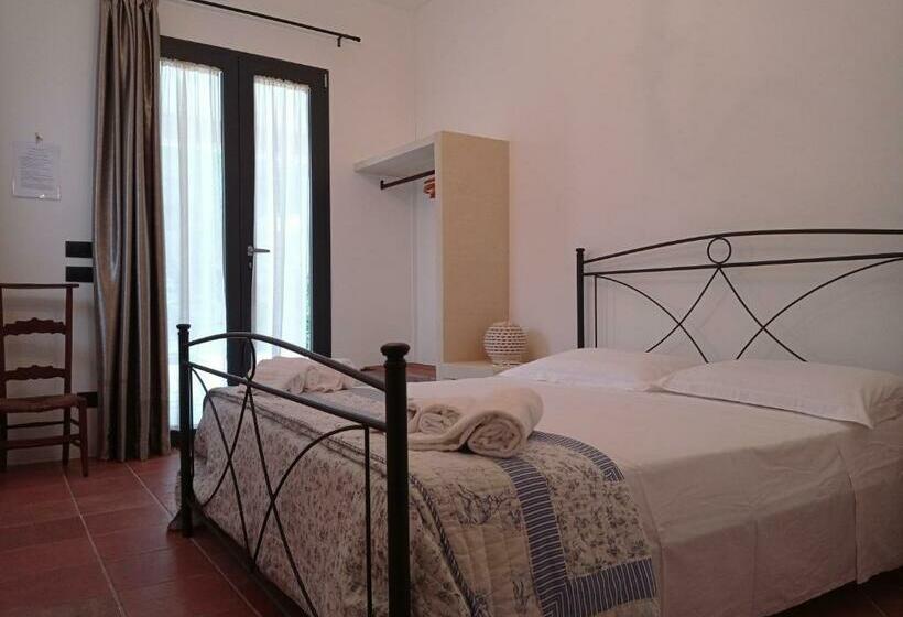 חדר סטנדרט נוף לגינה, B&b Terra Cesarea