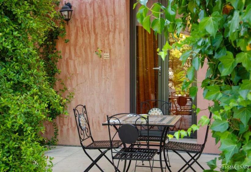 דירת חדר נוף לגינה, B&b Terra Cesarea