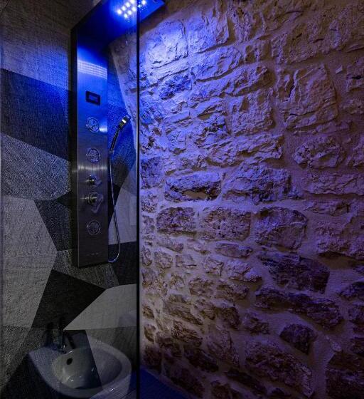 Номер Стандарт с Гидромассажем, Il Piccolo Borgo   Suite Superior