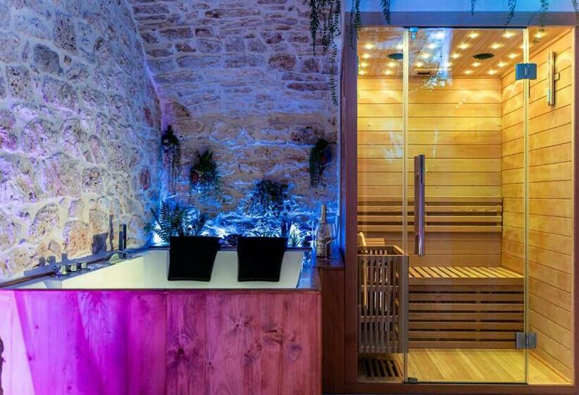 Номер Стандарт с Гидромассажем, Il Piccolo Borgo   Suite Superior