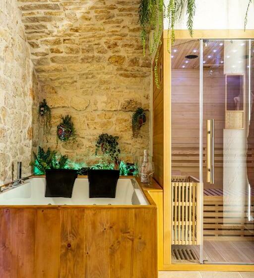 Номер Стандарт с Гидромассажем, Il Piccolo Borgo   Suite Superior