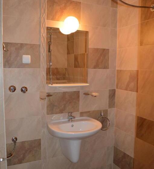 Номер Стандарт с Балконом, Family Hotel Deykin