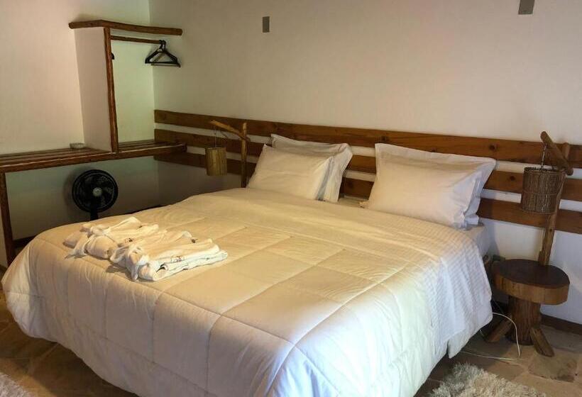 带阳台套房, Pousada Refúgio Dos Falcões