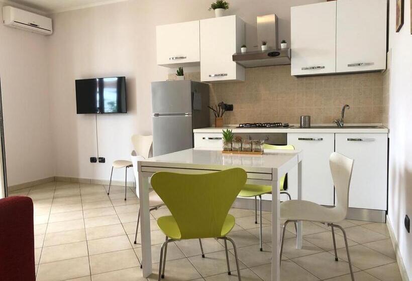 شقة غرفة واحدة مطلة على حمام السباحة, Le Piscine Relax