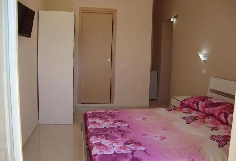 اتاق استاندارد با تخت بزرگ, La Scogliera Turca