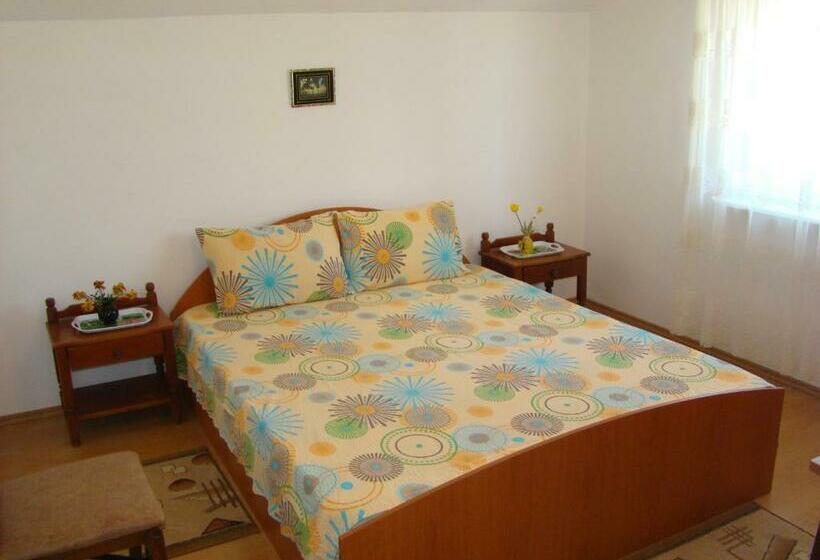 발코니가 있는 스위트, Vila Irina