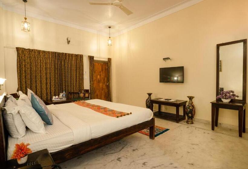 اتاق لوکس, Tripli Hotels Shiv Villas