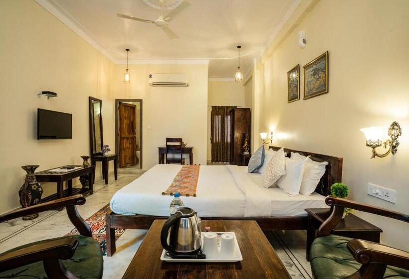 اتاق لوکس, Tripli Hotels Shiv Villas
