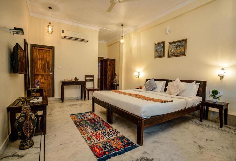 اتاق لوکس, Tripli Hotels Shiv Villas