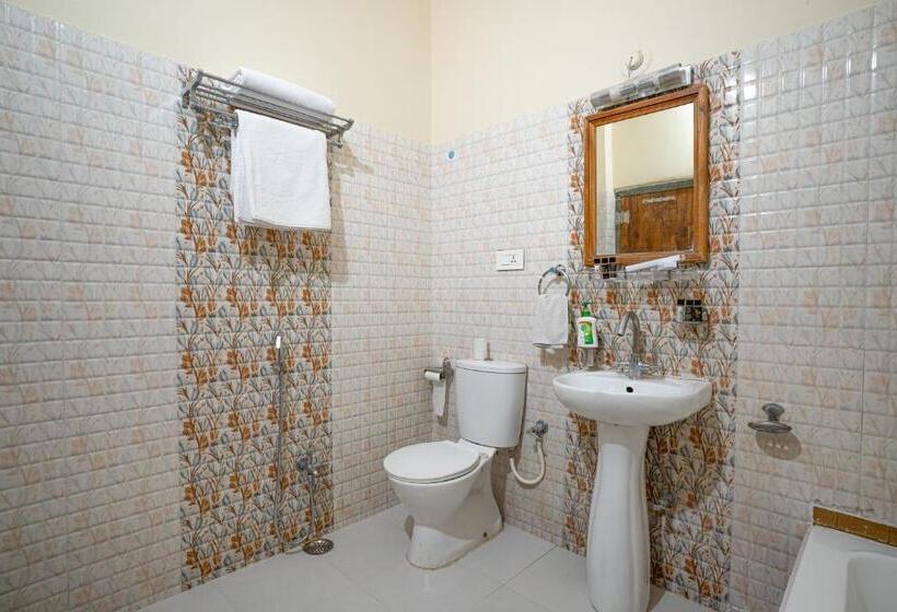 سوییت خانوادگی, Tripli Hotels Shiv Villas