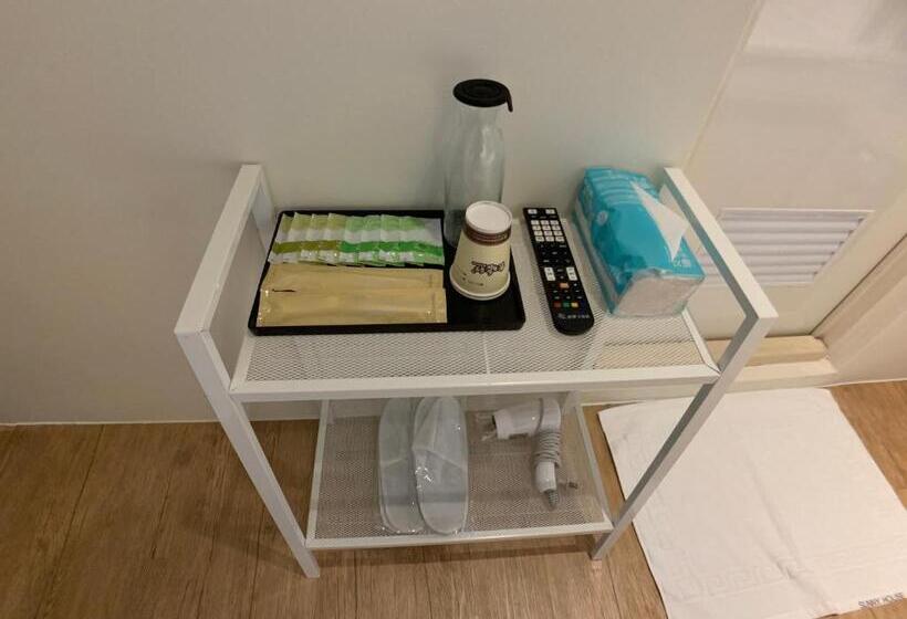 اتاق استاندارد, Lazy Bone