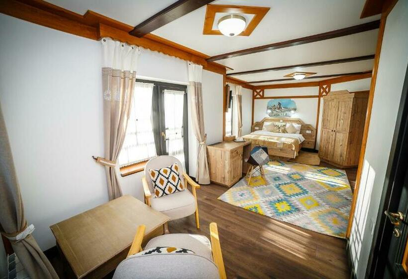 Номер Стандарт с Балконом, Colț De Austria