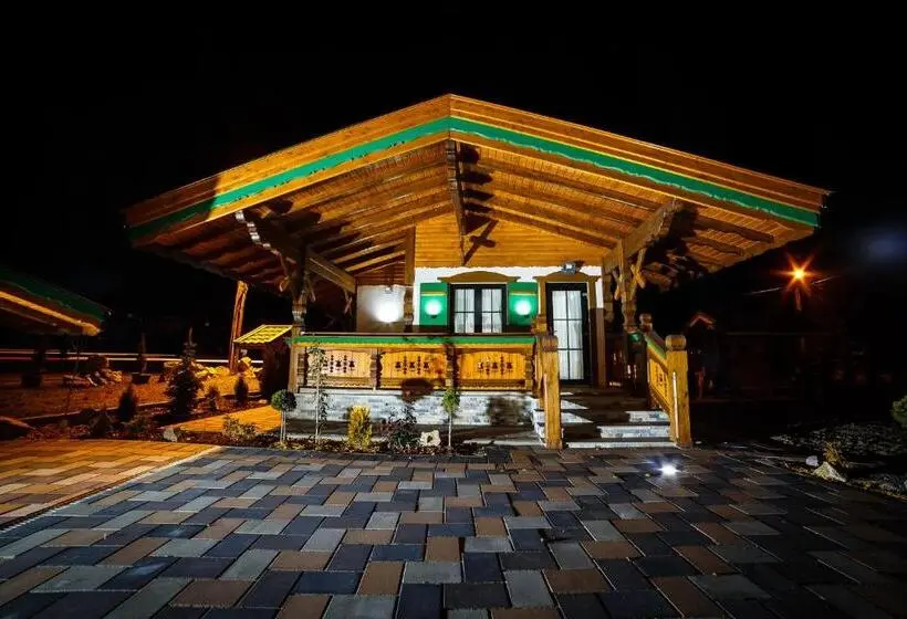 テラス付きスタンダードルーム, Colț De Austria