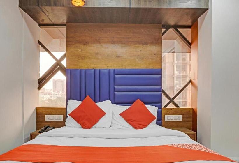 חדר סטנדרט, O Stadium Plaza