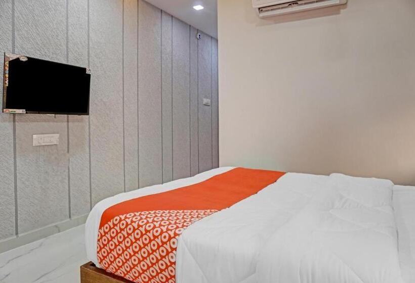 חדר סטנדרט, O Stadium Plaza