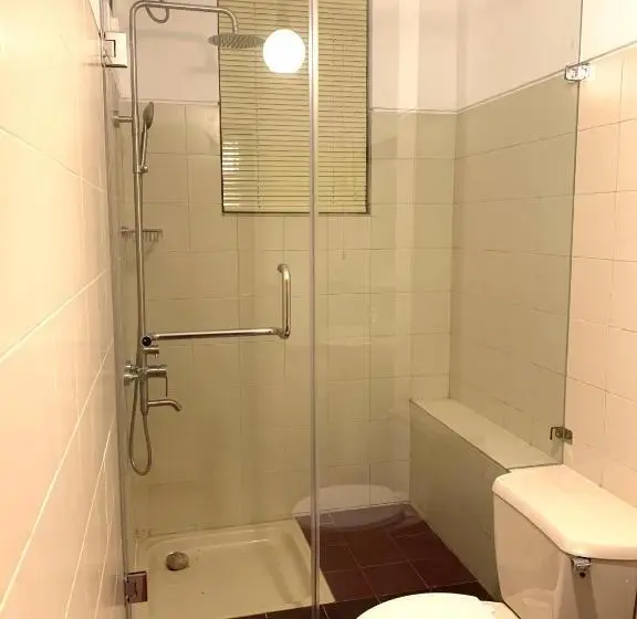 Perhehuone, Elegance Oasis, Colombo 3