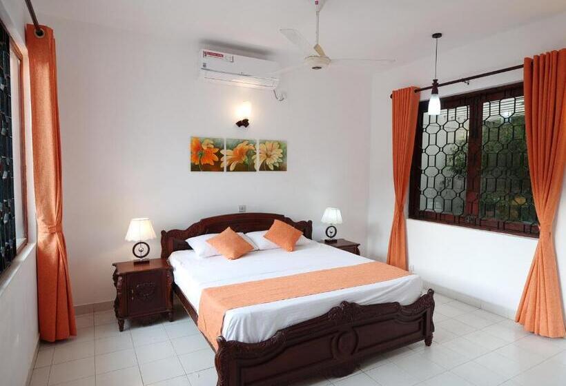 Chambre Standard Lit King Size, Elegance Oasis, Colombo 3