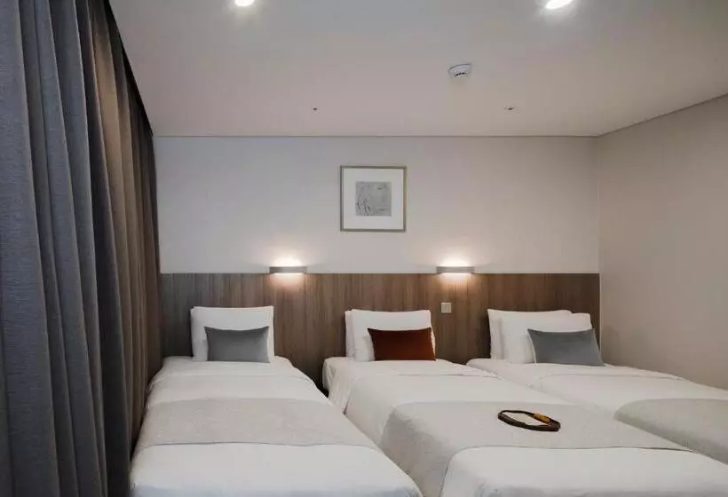 اتاق استاندارد سه نفره, Amid Hotel Seoul