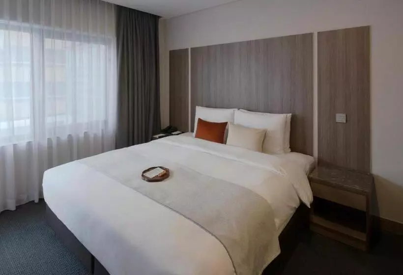 سوییت جونیور, Amid Hotel Seoul