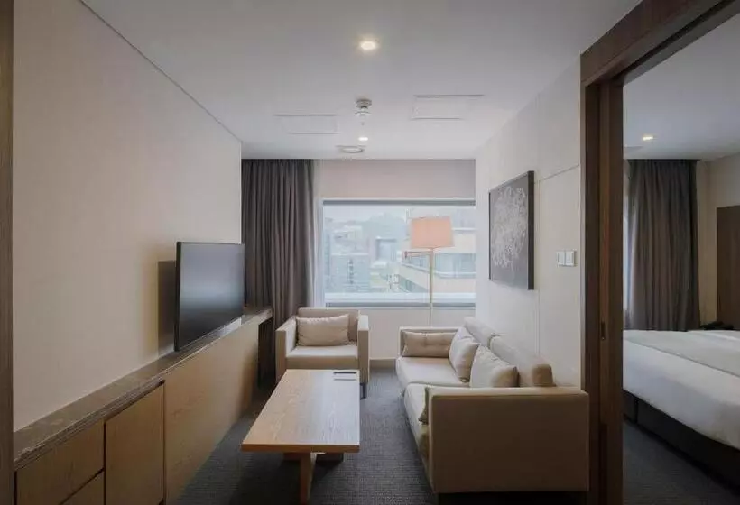 سوییت جونیور, Amid Hotel Seoul
