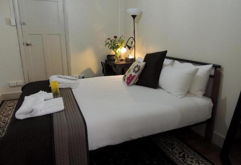 סוויטה, Club Boutique Hotel Cunnamulla