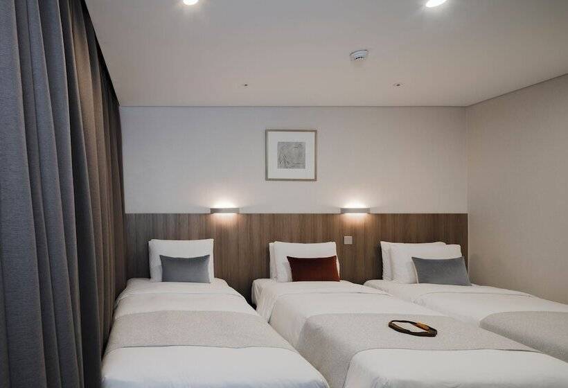 חדר סטנדרט לשלושה, Amid Hotel Seoul