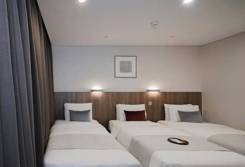 اتاق استاندارد سه نفره, Amid Hotel Seoul