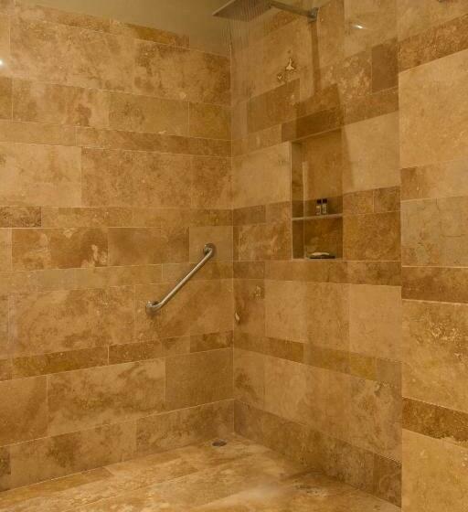 غرفة قياسية, Bastion Luxury