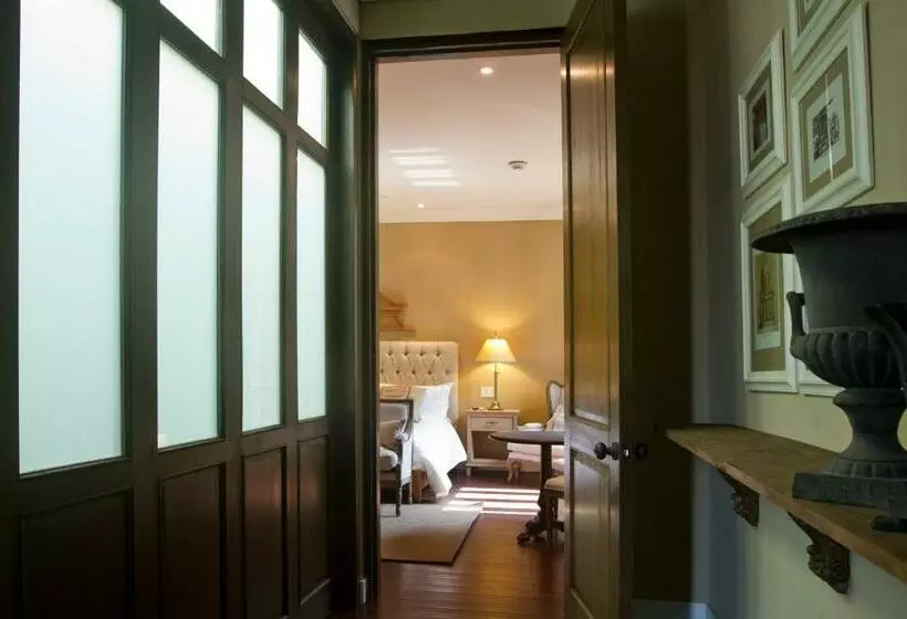 デラックスルーム, Bastion Luxury