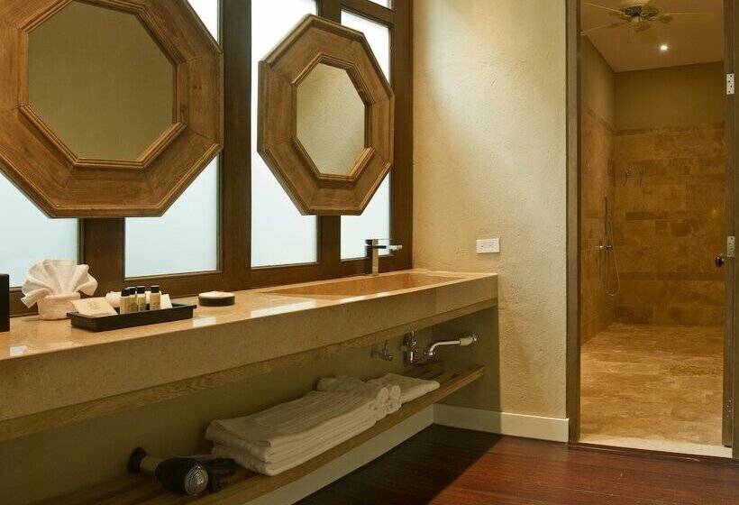 Номер Deluxe, Bastion Luxury