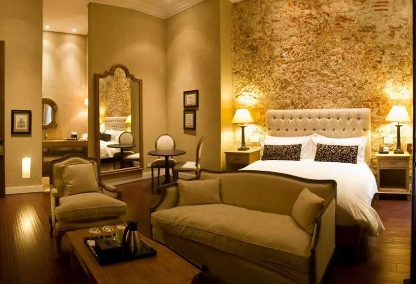 デラックスルーム, Bastion Luxury