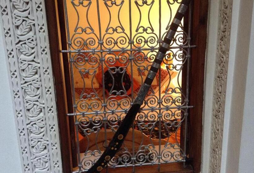 标准间, Dar La Bague De Kenza