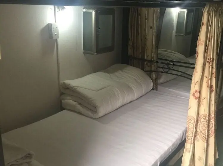 تختخواب در اتاق مشترک, Hanoi Ecogreen Hostel