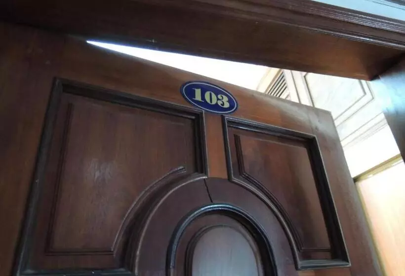 تختخواب در اتاق مشترک, Hanoi Ecogreen Hostel