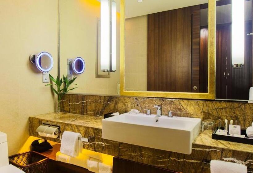 Люкс Вид на Горы, Holiday Inn Resort Chaohu Hot Spring, An Ihg