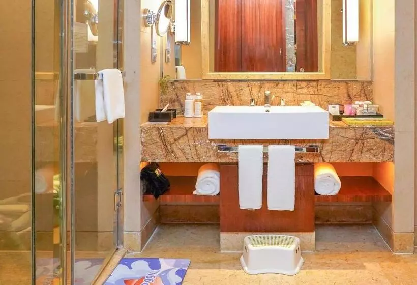 Standard-huone King-vuode, Holiday Inn Resort Chaohu Hot Spring, An Ihg
