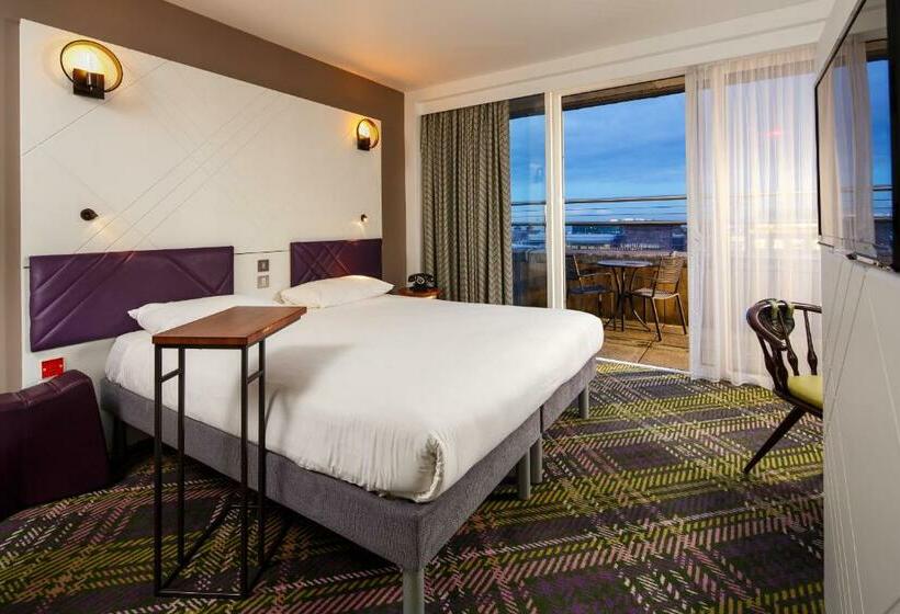标准间带阳台, Ibis Styles Edinburgh St Andrew Square