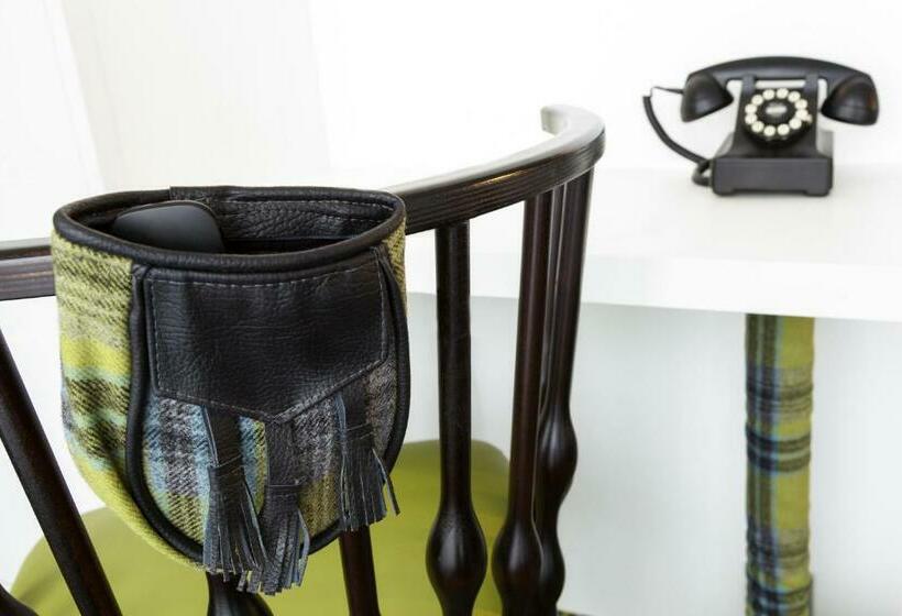 标准间带阳台, Ibis Styles Edinburgh St Andrew Square