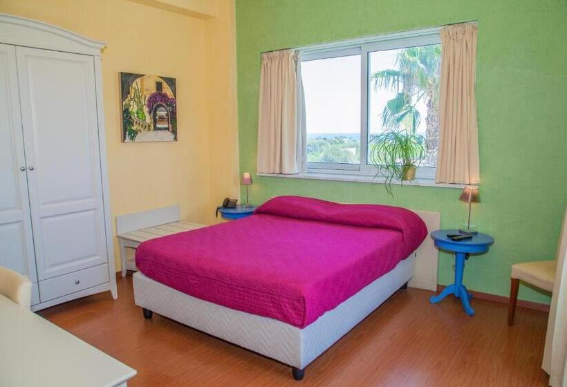 オーシャンビュージュニアスイート, Paclà