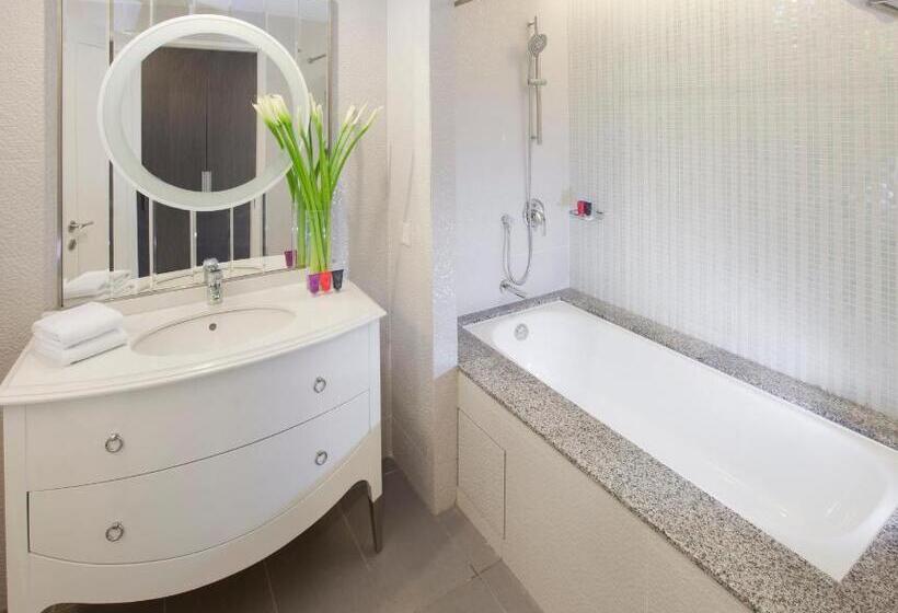 اتاق لوکس, Silka Cheras