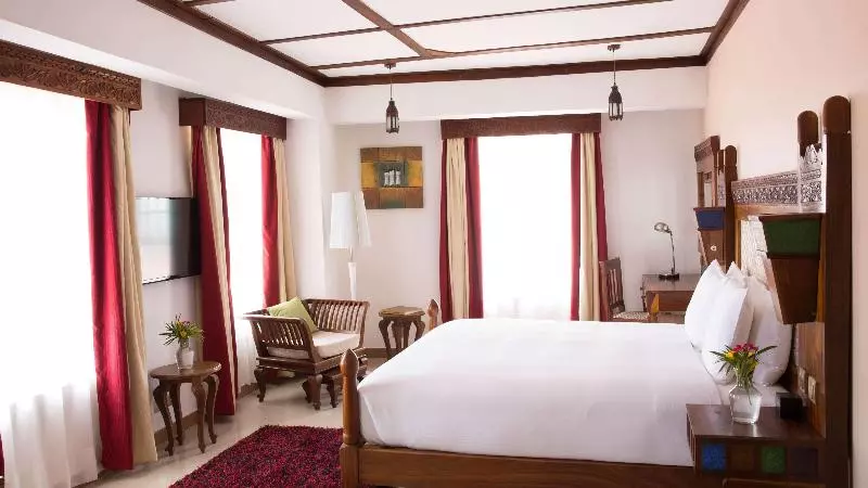 اتاق لوکس با تخت بزرگ, Spice Tree By Turaco