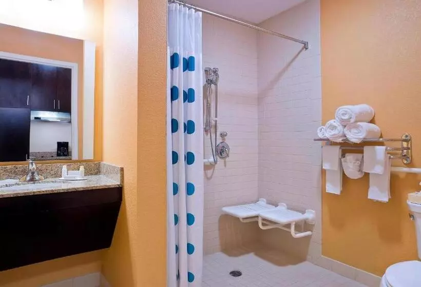 キングサイドベッドのスタンダードワンルーム, Towneplace Suites By Marriott Dodge City