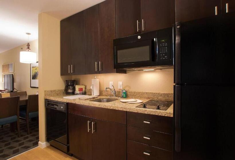 Студио Стандарт Кровать Кинг, Towneplace Suites By Marriott Dodge City