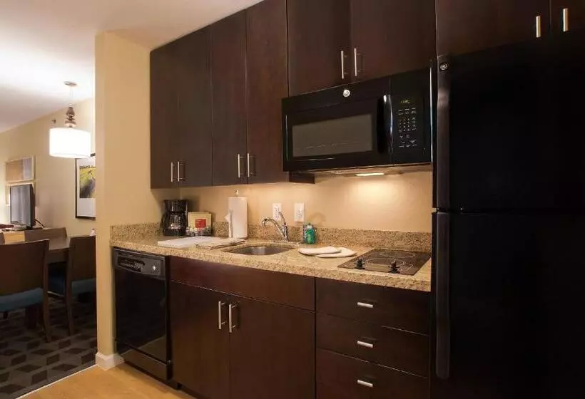 キングサイドベッドのスタンダードワンルーム, Towneplace Suites By Marriott Dodge City