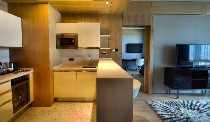 سوییت پرستیژ, Wyndham Grand Istanbul Levent Hotel & Conference Center