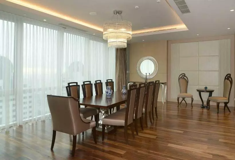 プレジデントスイートルーム, Wyndham Grand Istanbul Levent Hotel & Conference Center