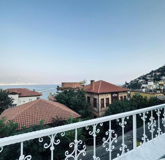 سوئیت رویال, Lemon Villa Hotel Adult Only