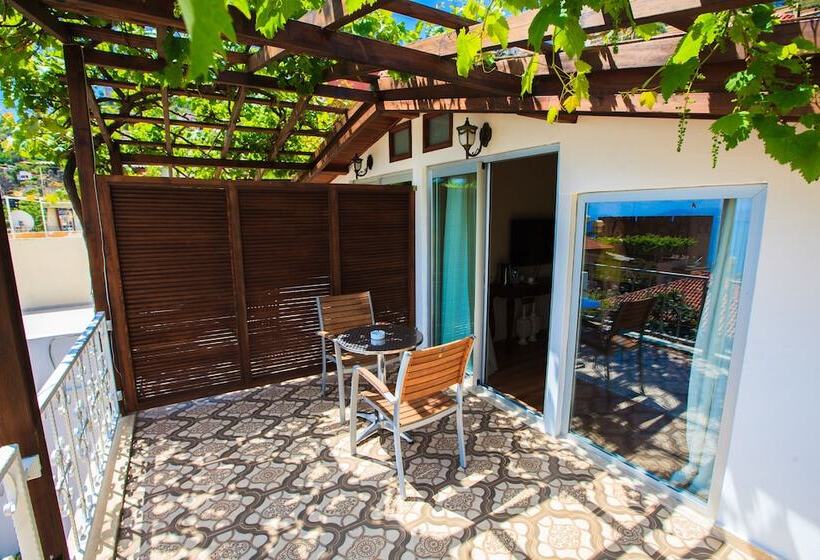 سوئیت رویال, Lemon Villa Hotel Adult Only