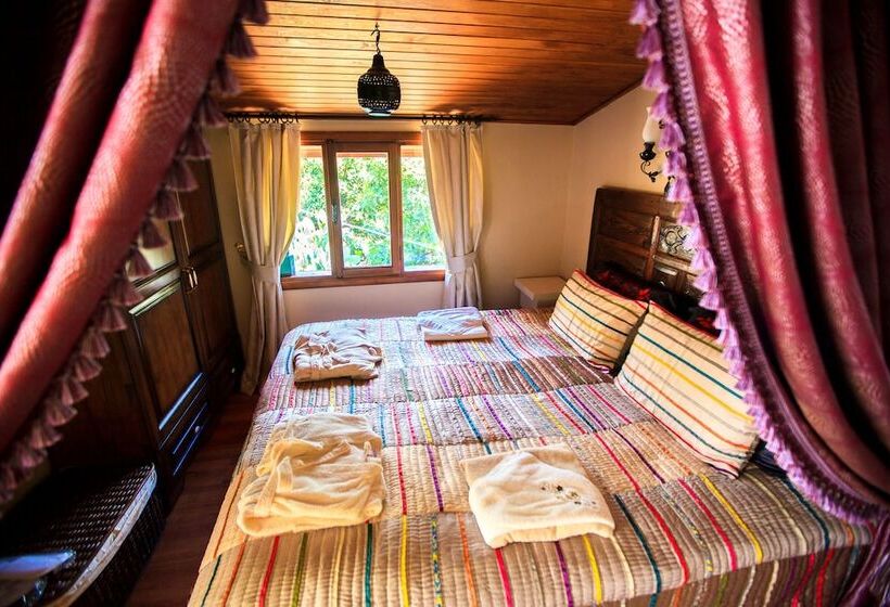 سوئیت رویال, Lemon Villa Hotel Adult Only