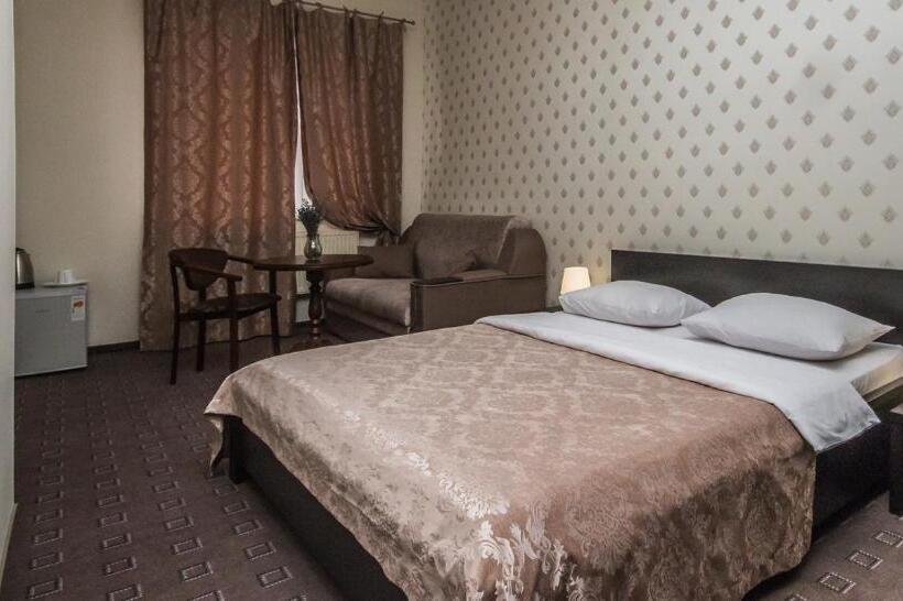 コンフォートルーム, Mini Hotel Ryleev